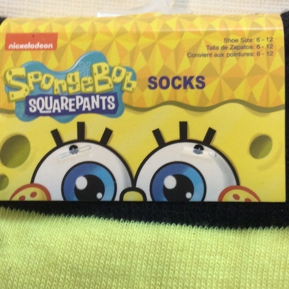 Sponge Bob Character  Socks 2 pr. One yellow & one green size 6 to 12 New - Picture 2 of 3